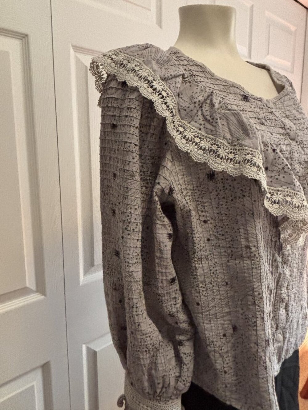 Smitten Cotton Blouse Lace Pintuck Cottagecore Prairie Victorian Medium - Picture 3 of 5